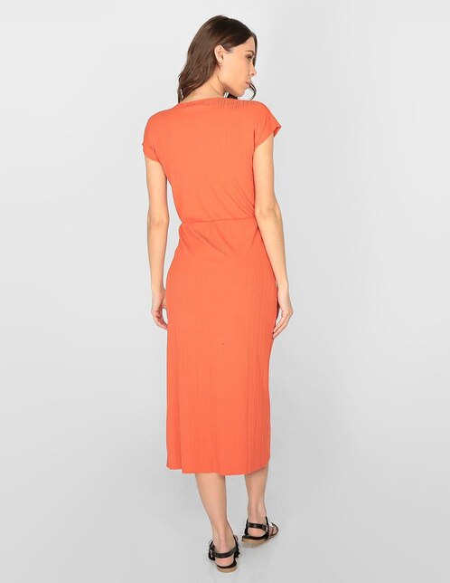 20 vestidos por menos de 100 € para la invitada perfecta