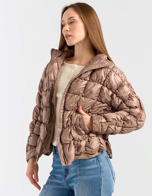 Chamarra acolchada BCBG para mujer