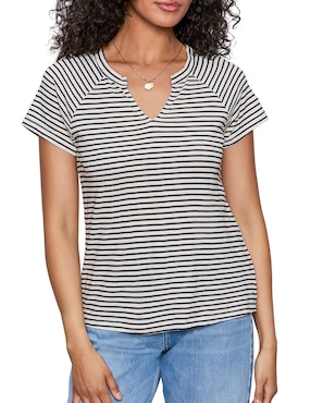 Playera manga corta Sanctuary cuello V para mujer