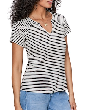 Playera manga corta Sanctuary cuello V para mujer