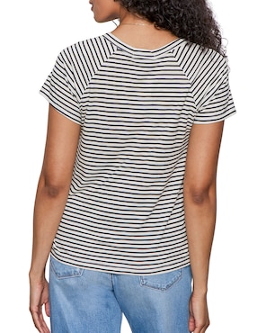 Playera manga corta Sanctuary cuello V para mujer