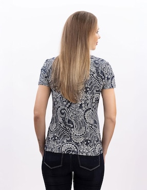 Playera manga corta Nautica cuello V para mujer