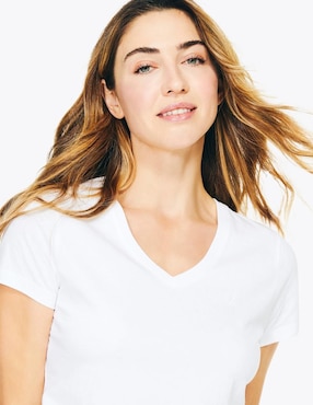Playera manga corta Nautica Basi cuello V para mujer