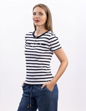Playera manga corta Nautica cuello redondo para mujer