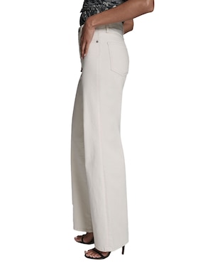 Jeans wide leg BCBG para mujer