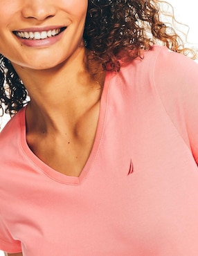 Playera manga corta Nautica Basi cuello V para mujer