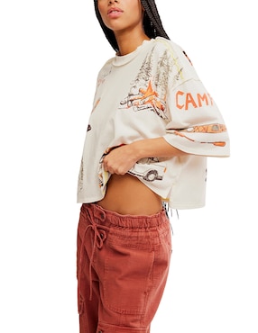 Playera manga al codo Free People cuello redondo para mujer