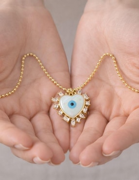 Collar de corazón Yoiko Amuleto baño de oro 18 K