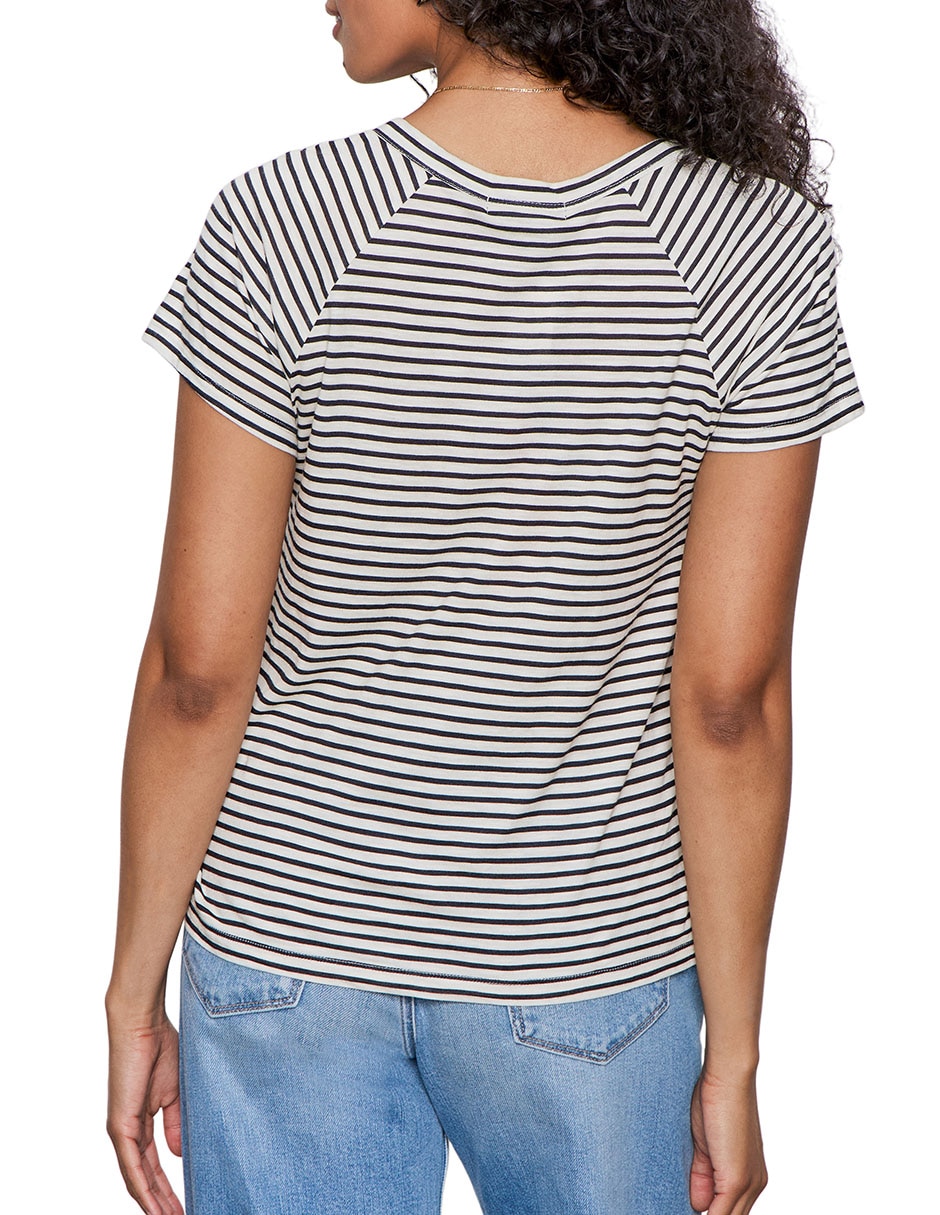 Playera manga corta cuello V para mujer 3
