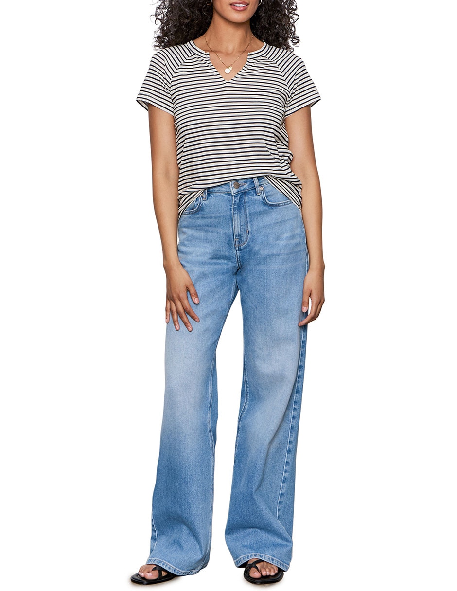 Playera manga corta cuello V para mujer 5
