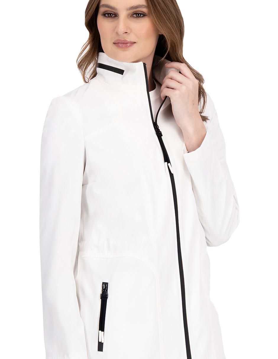 Gabardina con capucha para mujer 3