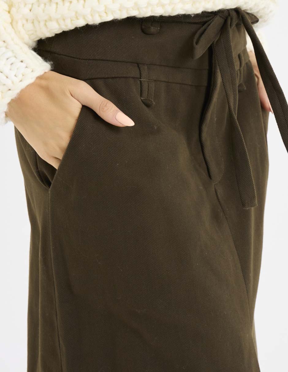 Falda midi a la cintura 4