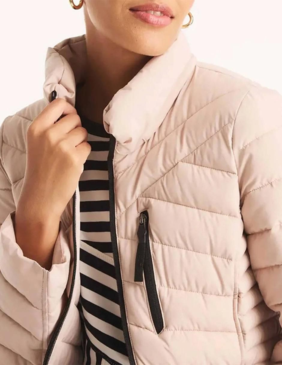 Chamarra acolchada impermeable para mujer 4