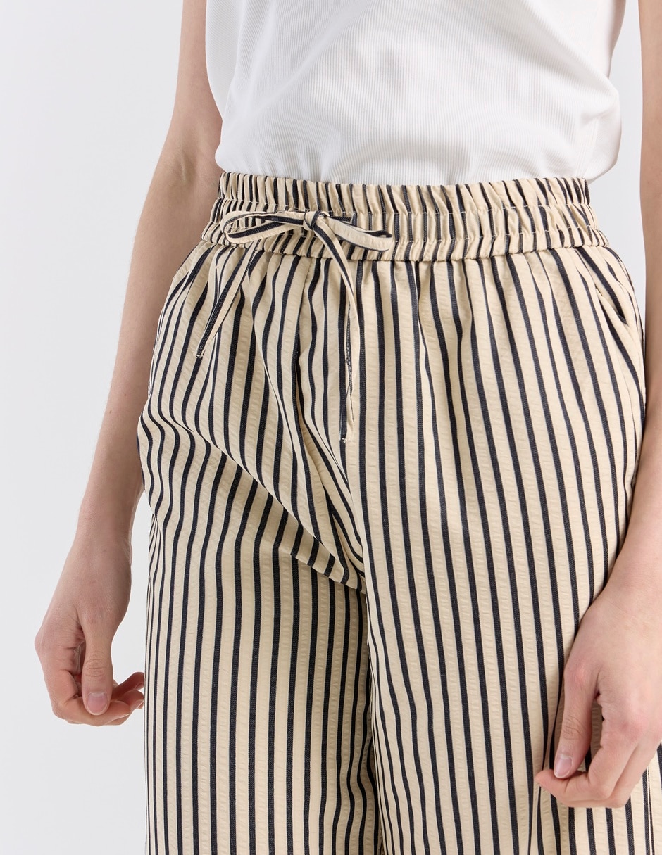 Pantalón relaxed amplio para mujer 4