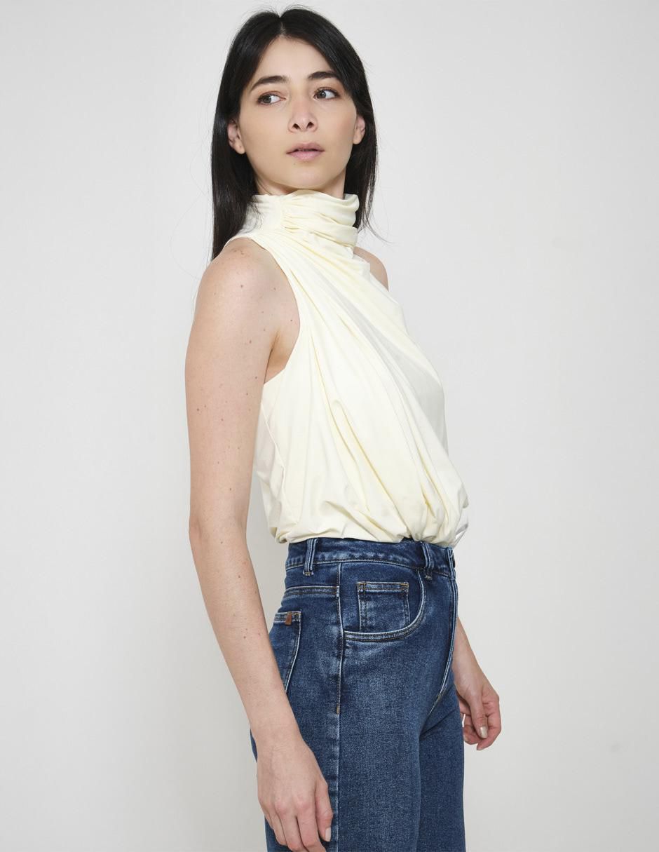 Blusa sin manga para mujer 3