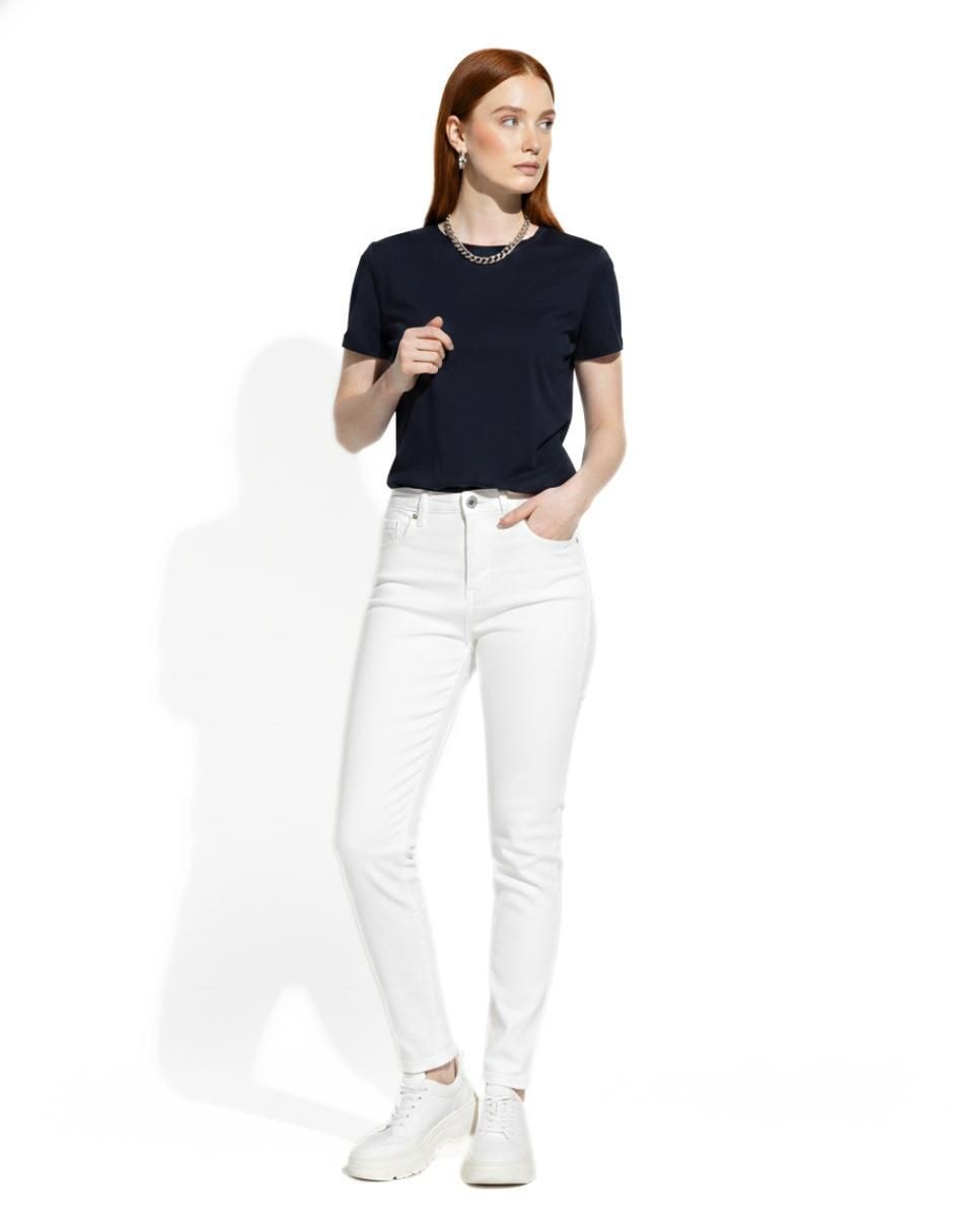 Set playera manga corta cuello redondo para mujer 10